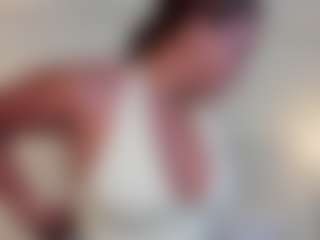 aitana-28's Live Sex Cam Show