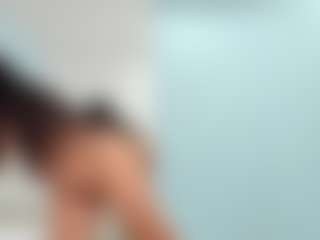 Live cam show with gala-ross - Fingers on madthumbs