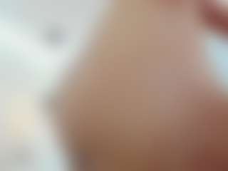 Live cam show with gala-ross - Spank on milfzrlive.com