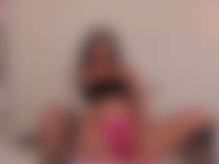 Live cam show with gala-ross - Athletic Small Tits on live.xbliss.ai
