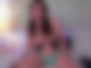 Live cam show with julieta-martinez-3 - Curvy Small Tits on Camsoda