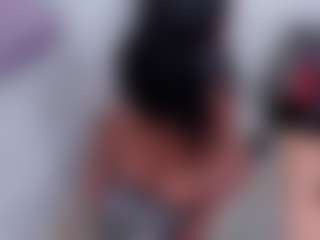 luciana-saorii's Live Sex Cam Show