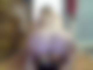PeachyLady's Live Sex Cam Show