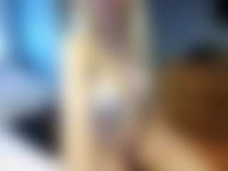 PeachyLady's Live Sex Cam Show