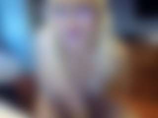 PeachyLady's Live Sex Cam Show