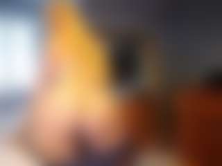 PeachyLady's Live Sex Cam Show