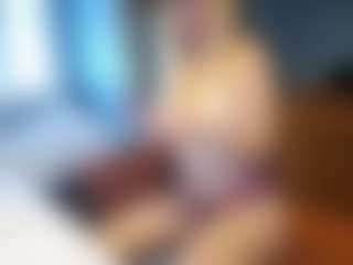 PeachyLady's Live Sex Cam Show