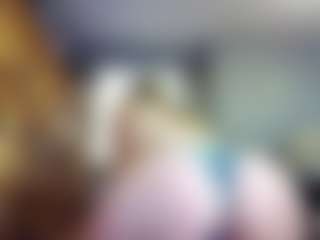 PeachyLady's Live Sex Cam Show