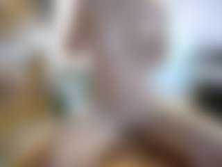 PeachyLady's Live Sex Cam Show