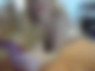 PeachyLady's Live Sex Cam Show