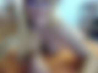 PeachyLady's Live Sex Cam Show