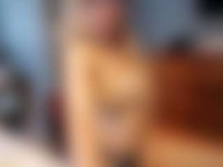 PeachyLady's Live Sex Cam Show