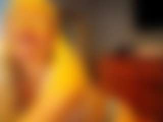 PeachyLady's Live Sex Cam Show