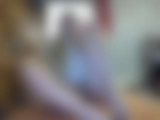 PeachyLady's Live Sex Cam Show