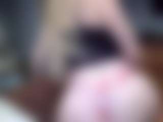 PeachyLady's Live Sex Cam Show