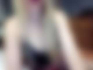 Live cam show with PeachyLady - Sexwebcam Big Tits on StripNow