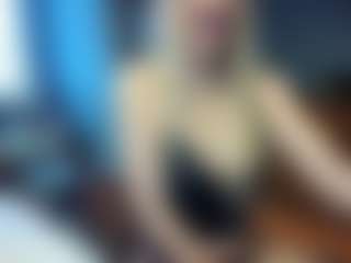 PeachyLady's Live Sex Cam Show