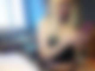 PeachyLady's Live Sex Cam Show