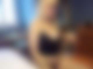 PeachyLady's Live Sex Cam Show