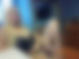PeachyLady's Live Sex Cam Show
