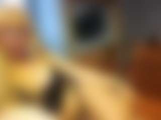 PeachyLady's Live Sex Cam Show