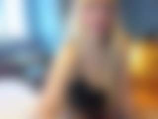 PeachyLady's Live Sex Cam Show
