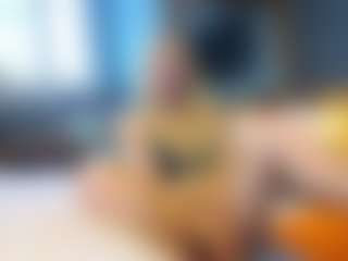 Live cam show with PeachyLady - Dominant on Camsoda