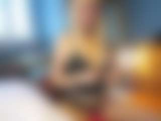 PeachyLady's Live Sex Cam Show