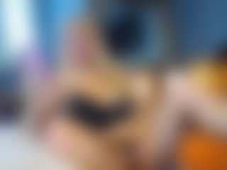 PeachyLady's Live Sex Cam Show