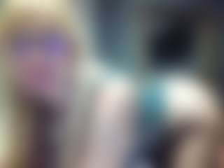 PeachyLady's Live Sex Cam Show