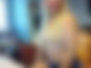PeachyLady's Live Sex Cam Show