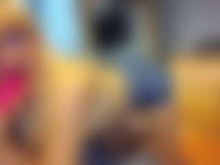 PeachyLady's Live Sex Cam Show