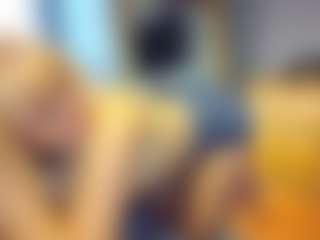 PeachyLady's Live Sex Cam Show
