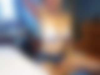 PeachyLady's Live Sex Cam Show