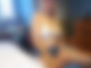 PeachyLady's Live Sex Cam Show
