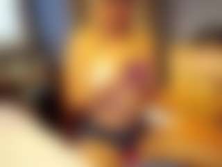 PeachyLady's Live Sex Cam Show