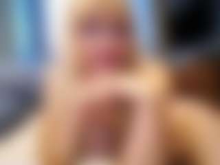 PeachyLady's Live Sex Cam Show