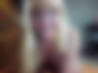 PeachyLady's Live Sex Cam Show