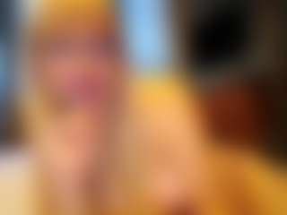 PeachyLady's Live Sex Cam Show