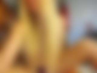 PeachyLady's Live Sex Cam Show