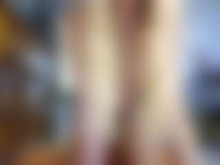 PeachyLady's Live Sex Cam Show