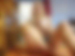 PeachyLady's Live Sex Cam Show