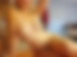 PeachyLady's Live Sex Cam Show