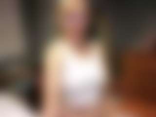 PeachyLady's Live Sex Cam Show