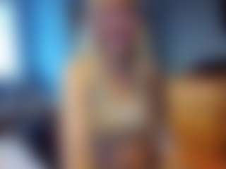 PeachyLady's Live Sex Cam Show