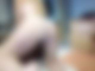 PeachyLady's Live Sex Cam Show