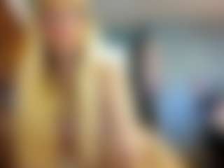 PeachyLady's Live Sex Cam Show