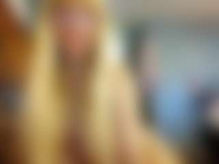 PeachyLady's Live Sex Cam Show