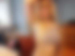 PeachyLady's Live Sex Cam Show