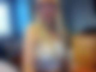 PeachyLady's Live Sex Cam Show